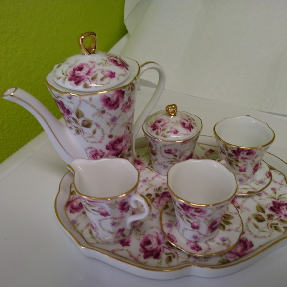 Adeline Toys Vintage Adeline Collection Floral Miniature Porcelain